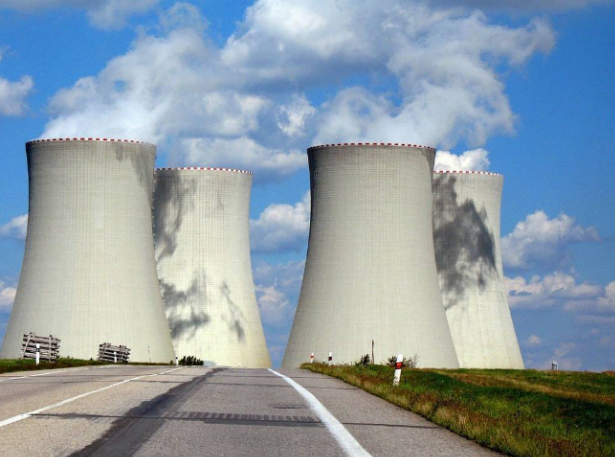 Photo of Nuclear Powerplants.  picrly.com,  CC0 1.0 